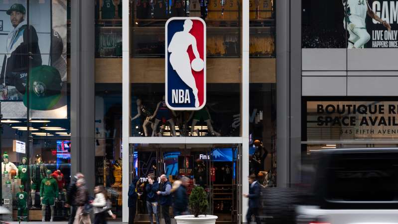 NBA, Knicks, Nets team up to contribute 1 million surgical masks to New York workers